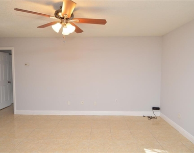8647 Mallard Reserve Drive - Photo Thumbnail 21