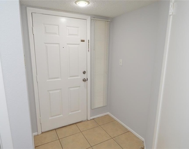 8647 Mallard Reserve Drive - Photo Thumbnail 4