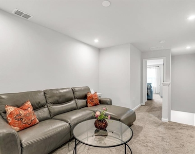 8355 Wildflower Glen Avenue - Photo Thumbnail 19