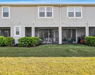 8355 Wildflower Glen Avenue - Photo Thumbnail 31