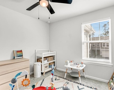 8355 Wildflower Glen Avenue - Photo Thumbnail 25
