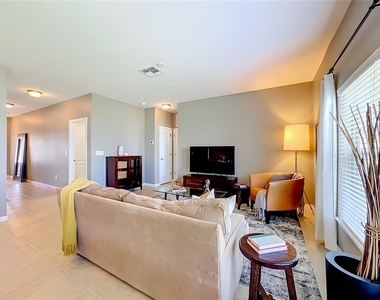 8608 Turnstone Shore Lane - Photo Thumbnail 10