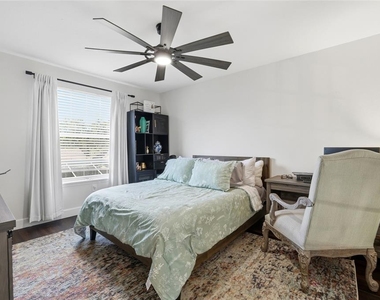 11235 Clayridge Drive - Photo Thumbnail 29