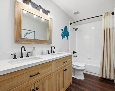 11235 Clayridge Drive - Photo Thumbnail 33