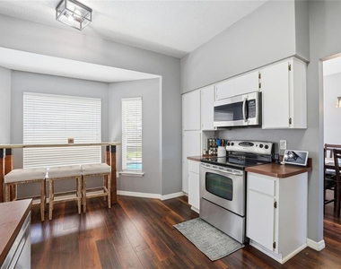 11235 Clayridge Drive - Photo Thumbnail 20