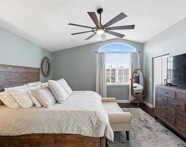 11235 Clayridge Drive - Photo Thumbnail 22