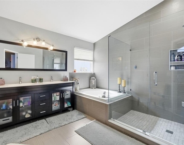 11235 Clayridge Drive - Photo Thumbnail 25