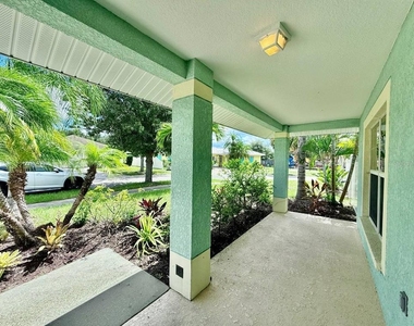 1914 Peaceful Palm Street - Photo Thumbnail 4