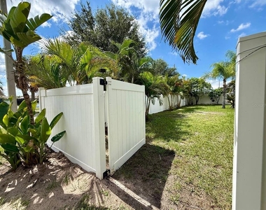 1914 Peaceful Palm Street - Photo Thumbnail 47