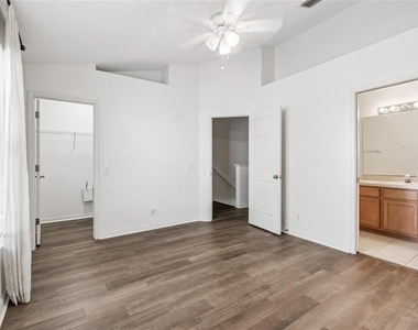 571 Shoreham Court Ne - Photo Thumbnail 40