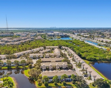571 Shoreham Court Ne - Photo Thumbnail 70