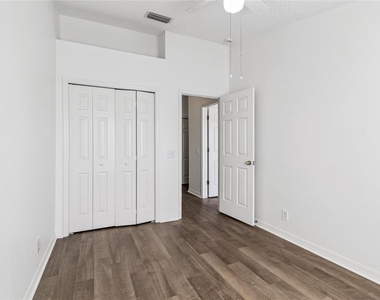 571 Shoreham Court Ne - Photo Thumbnail 55