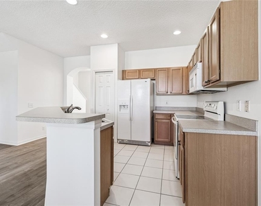 571 Shoreham Court Ne - Photo Thumbnail 23