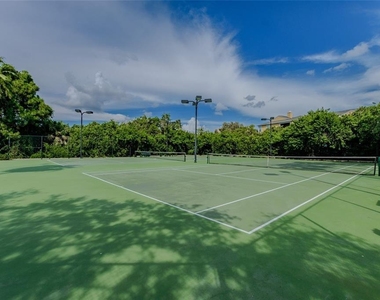 571 Shoreham Court Ne - Photo Thumbnail 85