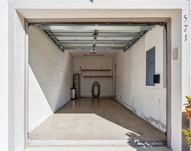 571 Shoreham Court Ne - Photo Thumbnail 59