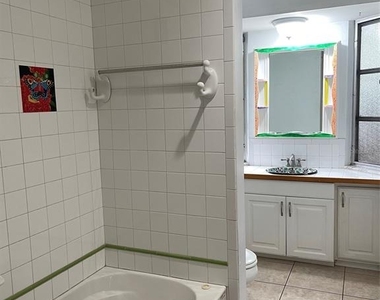 7093 Brentford Road - Photo Thumbnail 9