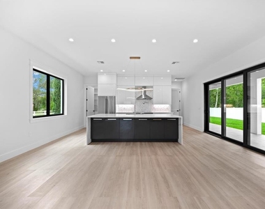 5341 Lake Pearl Court - Photo Thumbnail 19