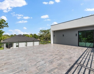 5341 Lake Pearl Court - Photo Thumbnail 73