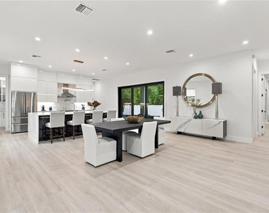 5341 Lake Pearl Court - Photo Thumbnail 5