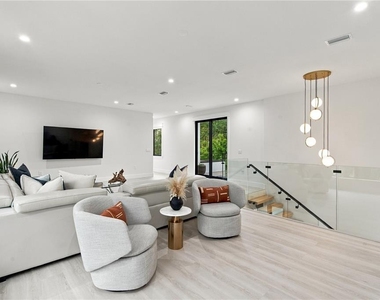5341 Lake Pearl Court - Photo Thumbnail 42