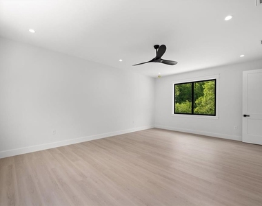 5341 Lake Pearl Court - Photo Thumbnail 48