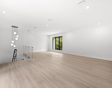5341 Lake Pearl Court - Photo Thumbnail 37