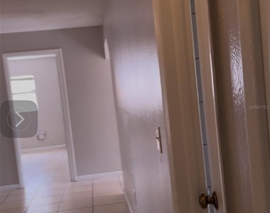 916 Knight Street - Photo Thumbnail 12