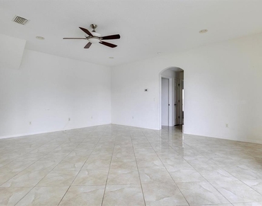 3502 Hickory Hammock Loop - Photo Thumbnail 9