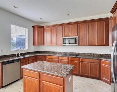 3502 Hickory Hammock Loop - Photo Thumbnail 15