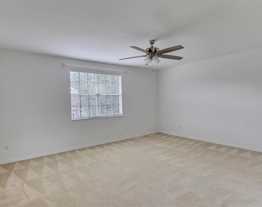 3502 Hickory Hammock Loop - Photo Thumbnail 17