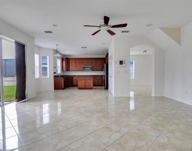 3502 Hickory Hammock Loop - Photo Thumbnail 11