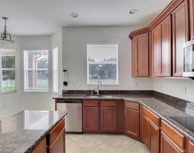 3502 Hickory Hammock Loop - Photo Thumbnail 16