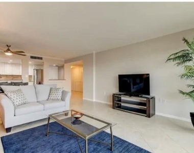 400 Island Way - Photo Thumbnail 5