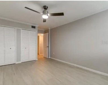 400 Island Way - Photo Thumbnail 19