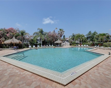 400 Island Way - Photo Thumbnail 32