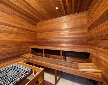 400 Island Way - Photo Thumbnail 36