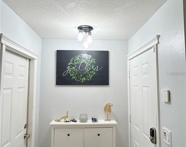 5825 Meadowpark Place - Photo Thumbnail 8