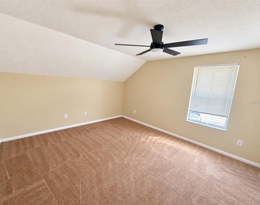 6509 Bridgecrest Drive - Photo Thumbnail 11