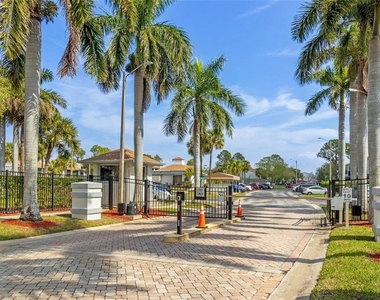 1918 Pelican Landing Boulevard - Photo Thumbnail 37
