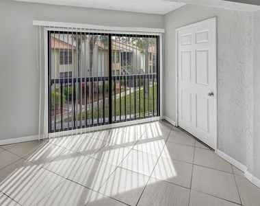 1918 Pelican Landing Boulevard - Photo Thumbnail 9