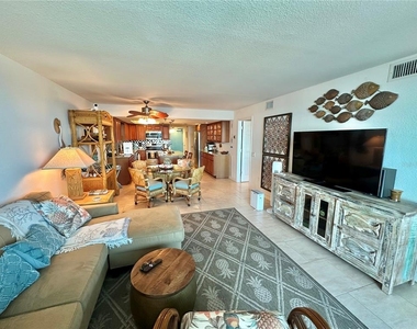 6035 Sea Ranch Drive - Photo Thumbnail 12