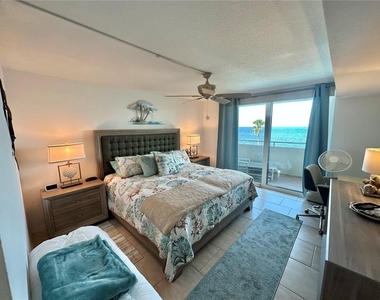6035 Sea Ranch Drive - Photo Thumbnail 13