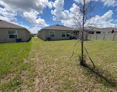 4913 Bluebell Court - Photo Thumbnail 9