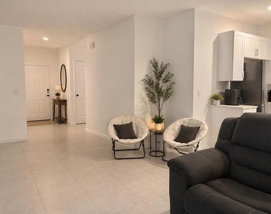 4913 Bluebell Court - Photo Thumbnail 4
