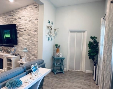 346 Pelican Avenue - Photo Thumbnail 3