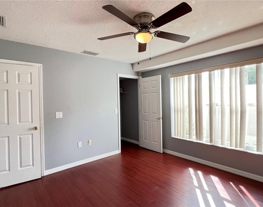 8832 Kensington Court - Photo Thumbnail 34