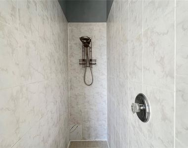 8832 Kensington Court - Photo Thumbnail 40