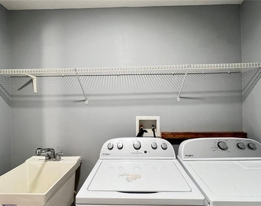 8832 Kensington Court - Photo Thumbnail 7