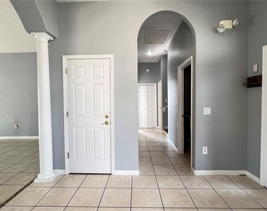 8832 Kensington Court - Photo Thumbnail 8