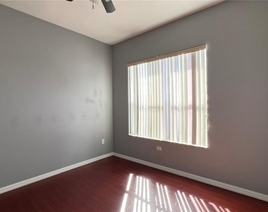 8832 Kensington Court - Photo Thumbnail 31